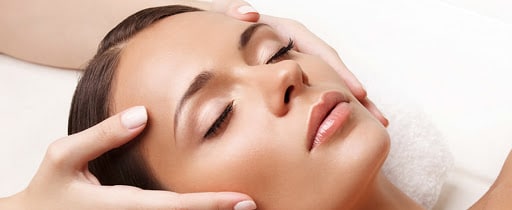 image de traitement des taches clinique renacimiento madrid esthétique du visage